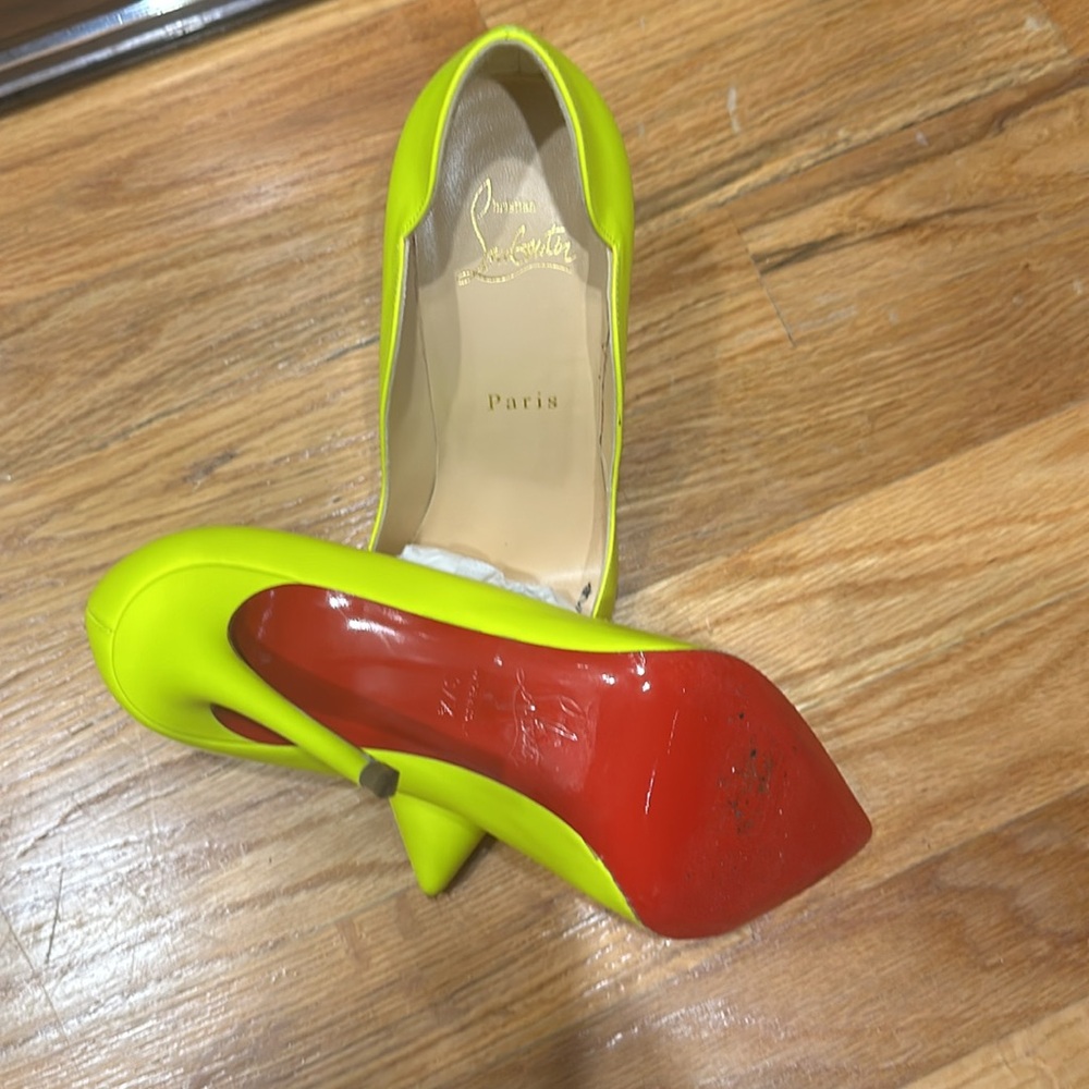 AUTHENTIC CHRISTIAN LOUBOUTIN HOT CHICK 100 FLUO MATT IN NEON - Picture 10 of 10